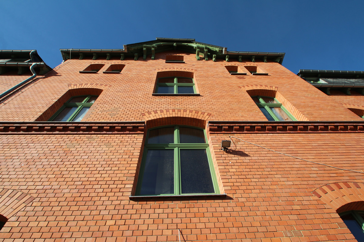 Reinigung Klinkerfassade Bahnhof Mittweida